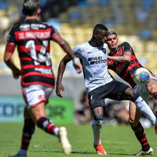 Botafogo x Flamengo: escalações, arbitragem e onde assistir