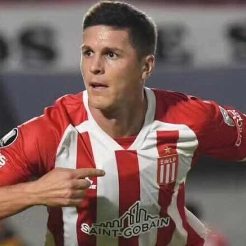 Corinthians negocia a contratação do atacante Guido Carrillo