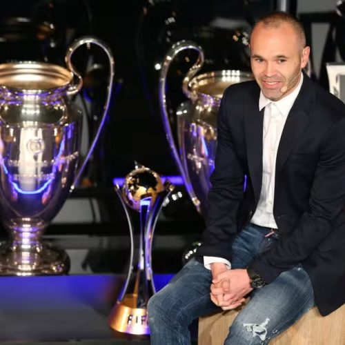 Iniesta se retira dos gramados - Foto: Albert Gea/Reuters