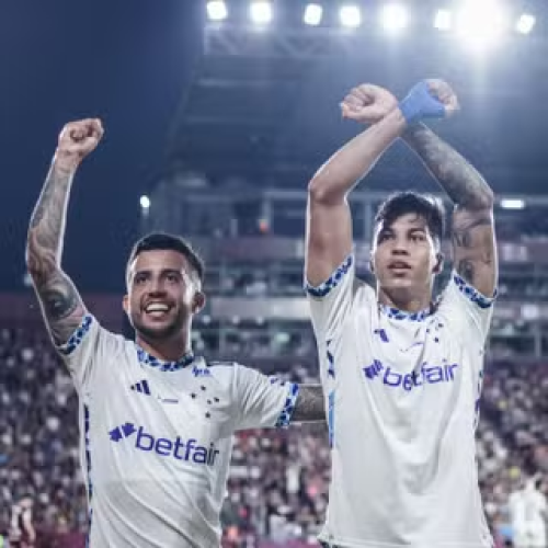 Kaio Jorge e Matheus Henrique comemoram o gol / Foto: Gustavo Aleixo - Cruzeiro 