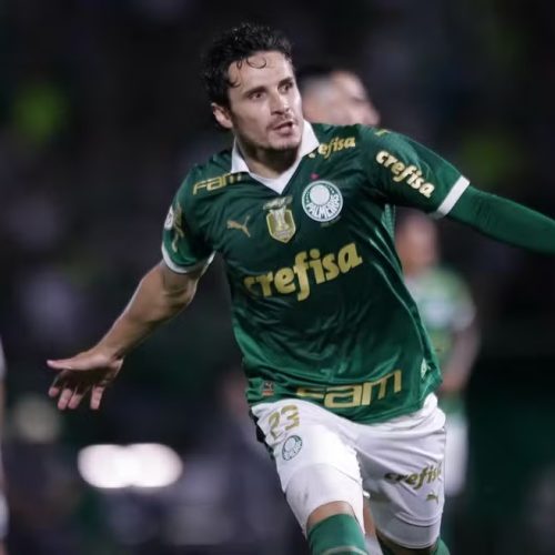 Raphael Veiga, do Palmeiras / Foto: Ettore Chiereguini/AGIF